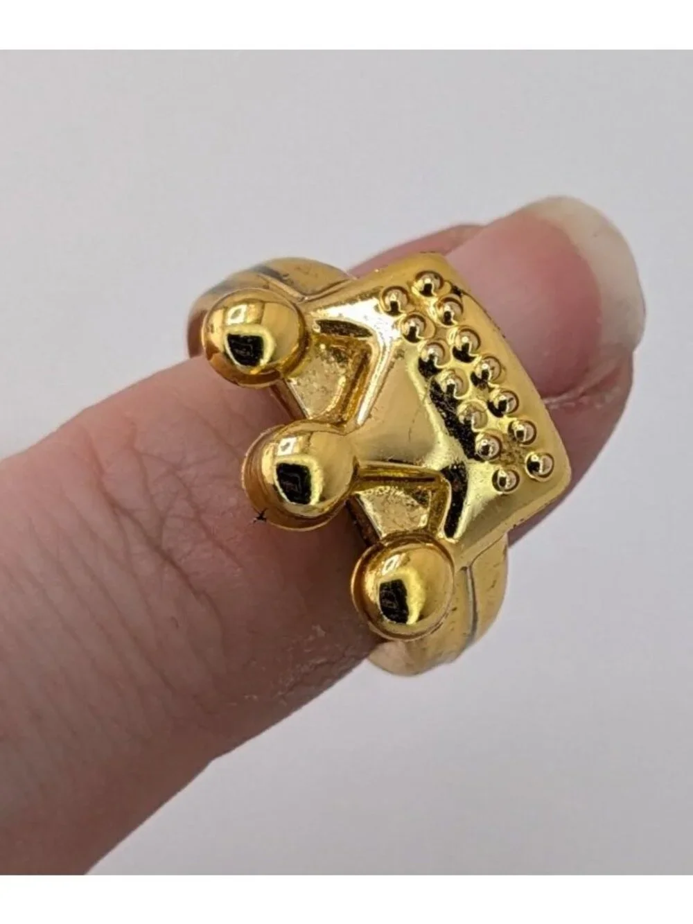 Gold Crown Kids Ring Plastic Costume Ring Princess Prince Dress Up Toy Jewelry